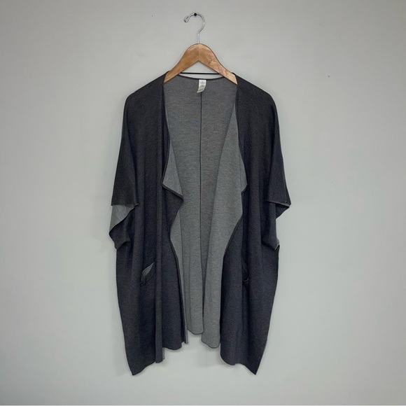Lululemon After Asana Wrap One Size Fits Most Medium Dark Grey  Cashmere Blend - Picture 2 of 14